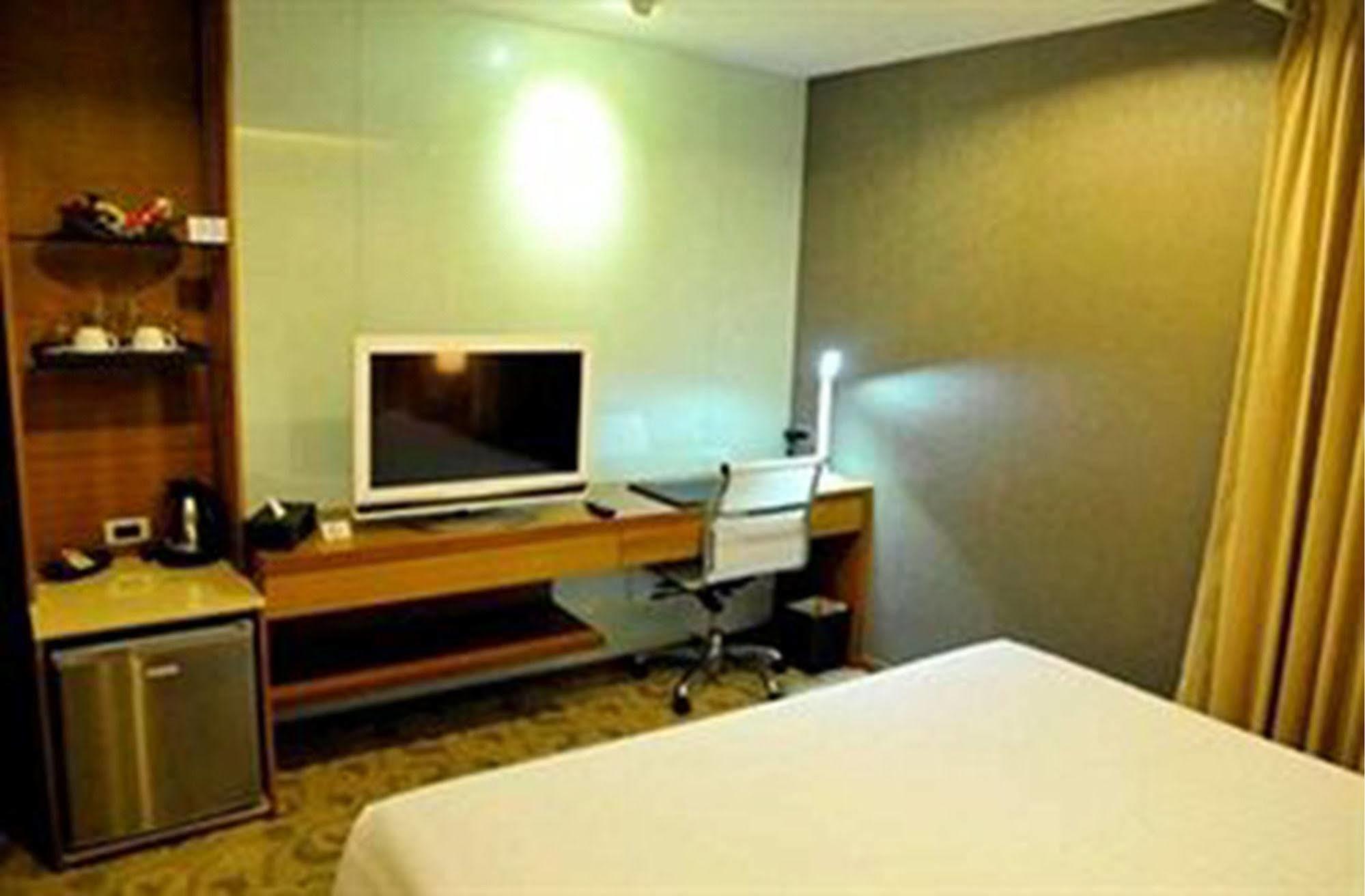 The Moonite Boutique Hotel 방콕 외부 사진