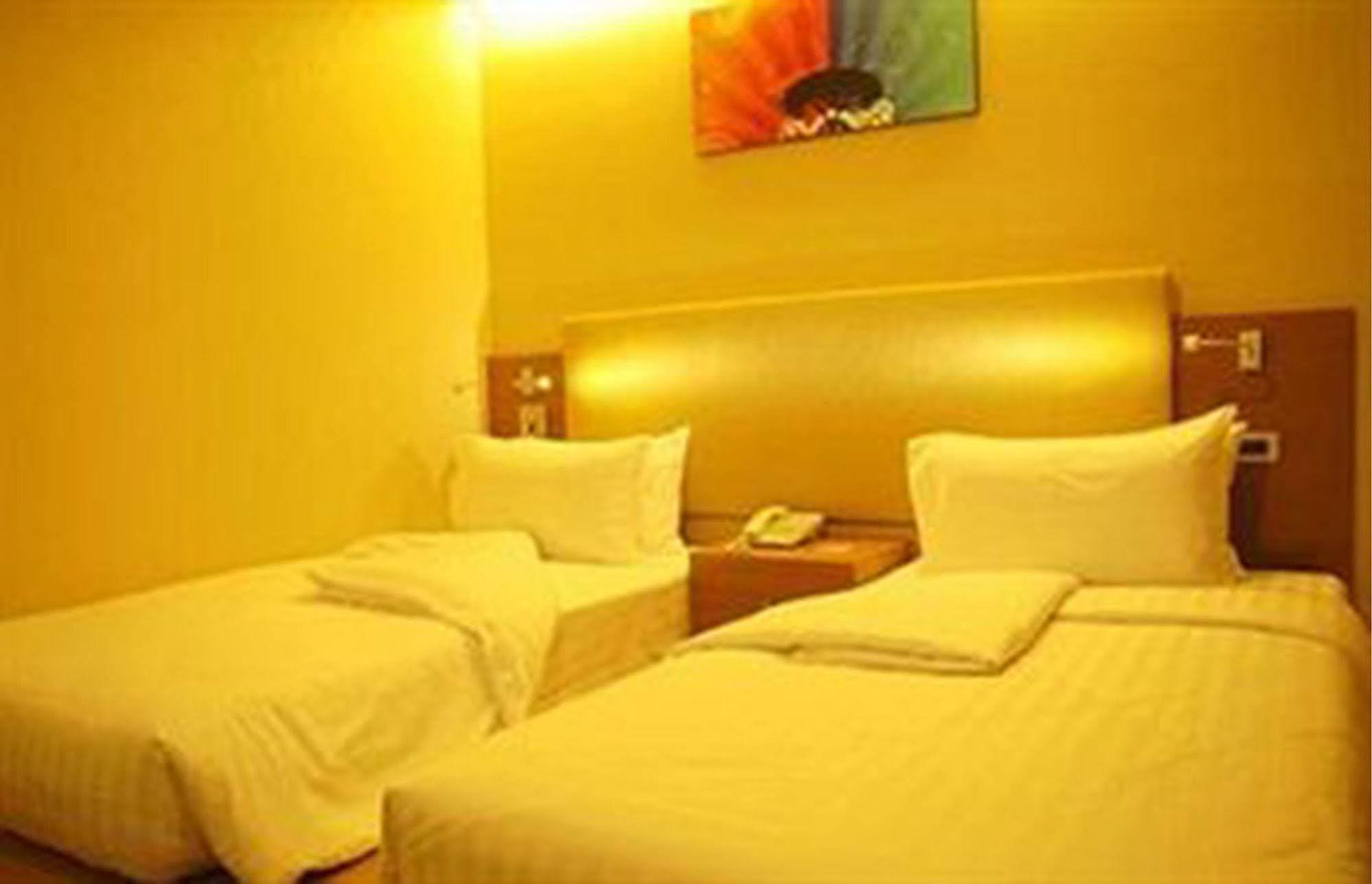 The Moonite Boutique Hotel 방콕 외부 사진